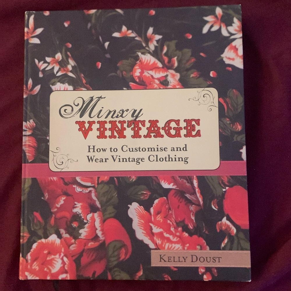 Minxy Vintage How to Customize and Wear Vintage Clothing perfect poshmark book!